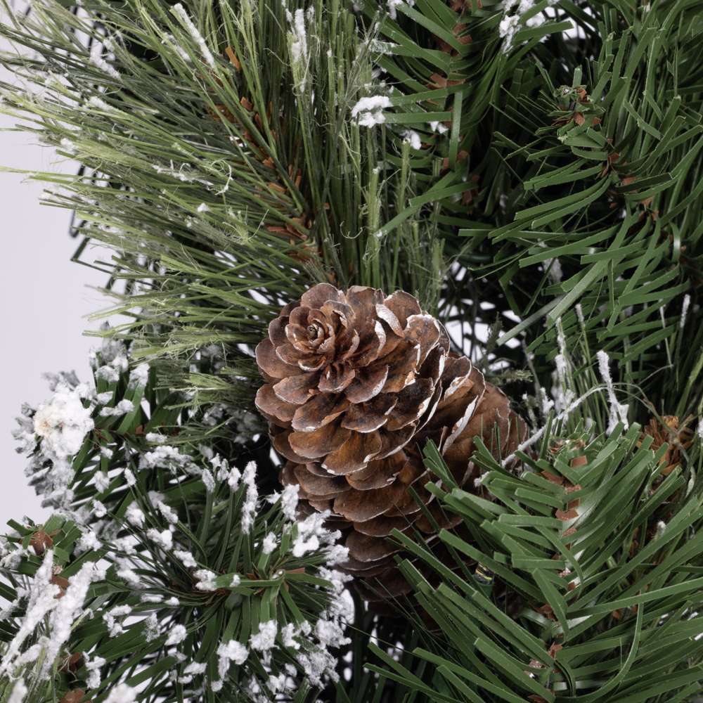 Shimmering Pine Wreaths (Plug-In)