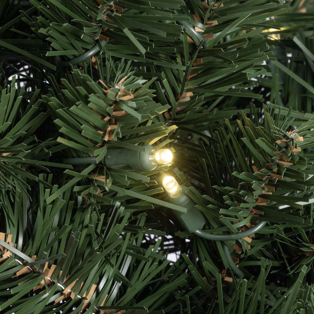 Sequoia Wreaths (Plug-In)