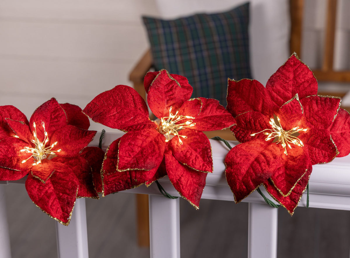 Poinsettia Garlands (Plug-In)
