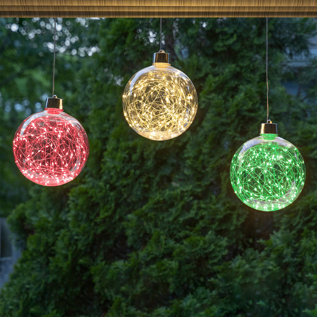 8" Hanging Globes (Retail Box)
