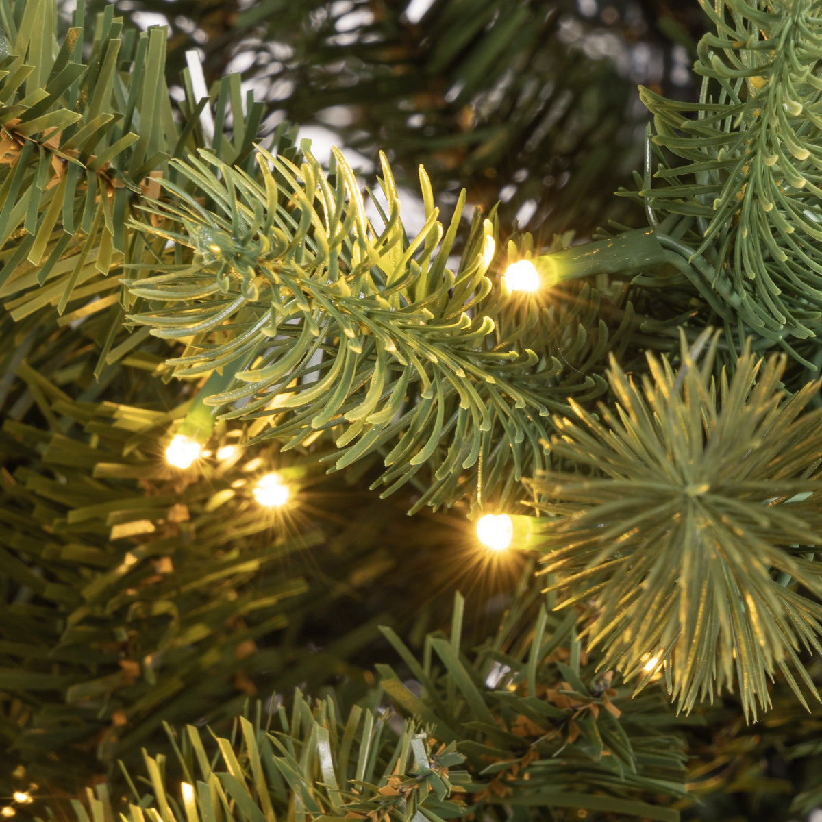 Grand Illum Christmas Tree