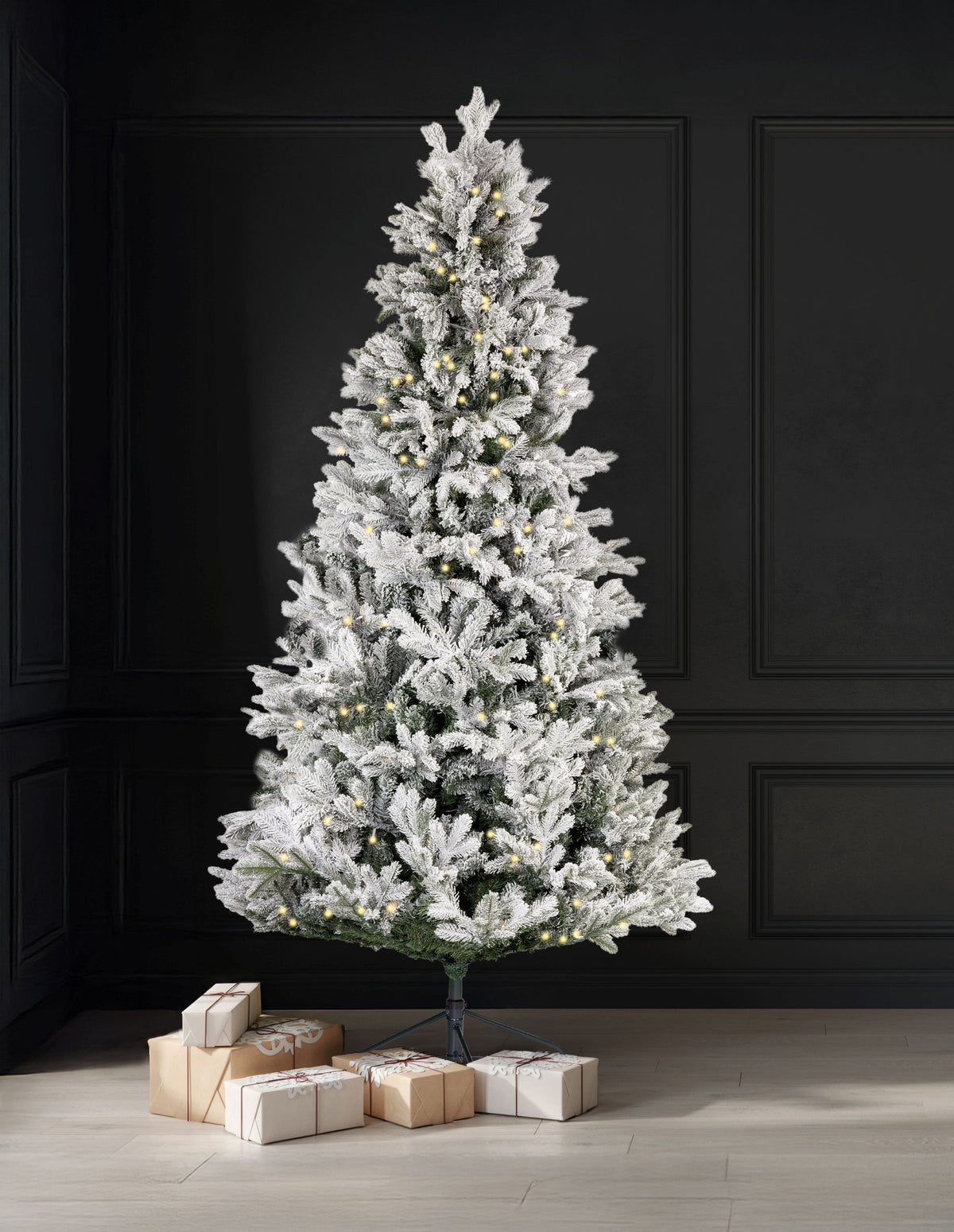 Snowy Casselton Christmas Tree